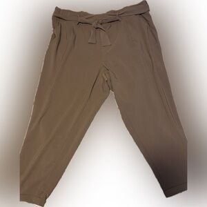 Torrid Pull-on High-Rise Crêpe Pant in Taupe